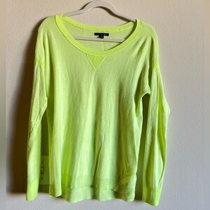 American Eagle Lime Lightweight Sweater Size Medium